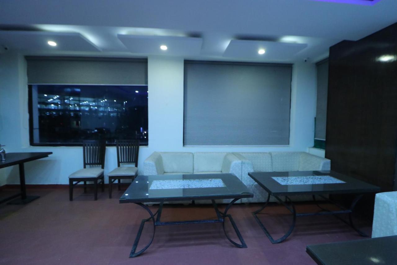Hotel Eurasia Mohali International Airport Zirakpur Exterior foto