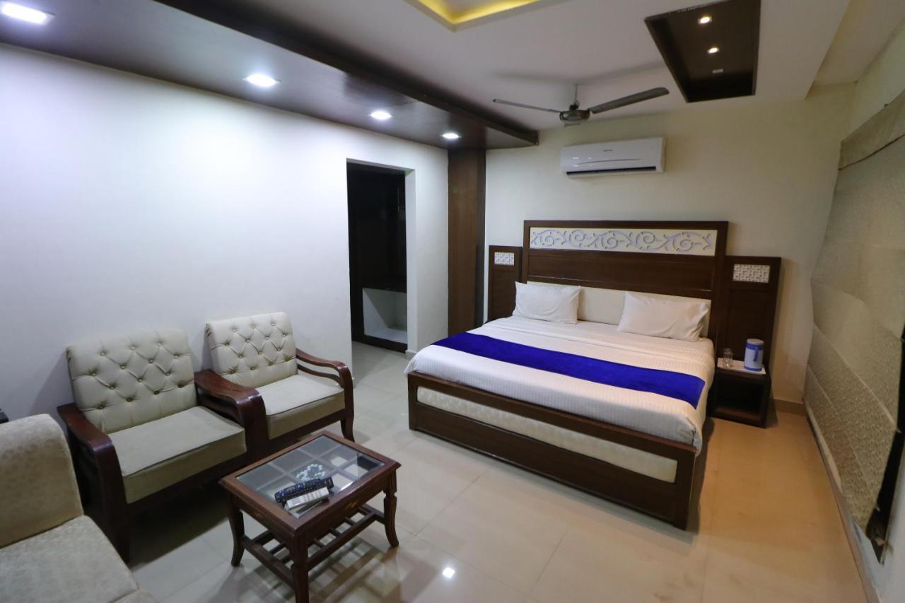 Hotel Eurasia Mohali International Airport Zirakpur Exterior foto